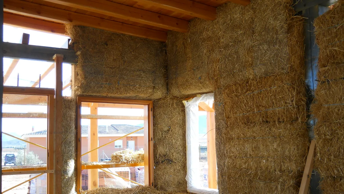 La estructura de madera de la cubierta octogonal desde el interior